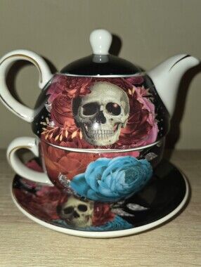 Grace Teaware Tea for 1 Black Rose Skull Stacking Teapot with Cup & Saucer NEW